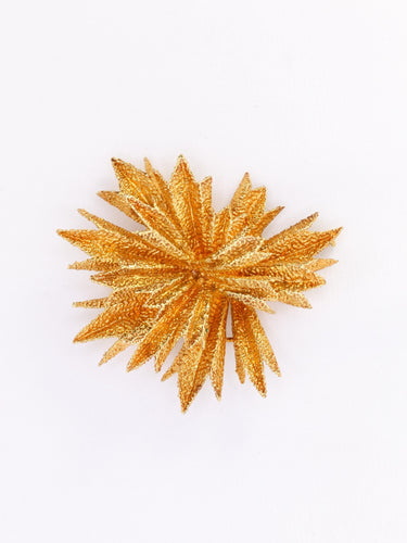 Broche OJ PERRIN Broche étoile or jaune 58 Facettes 1126.3