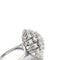 Bague 54 Bague cocktail en or blanc et diamants 58 Facettes