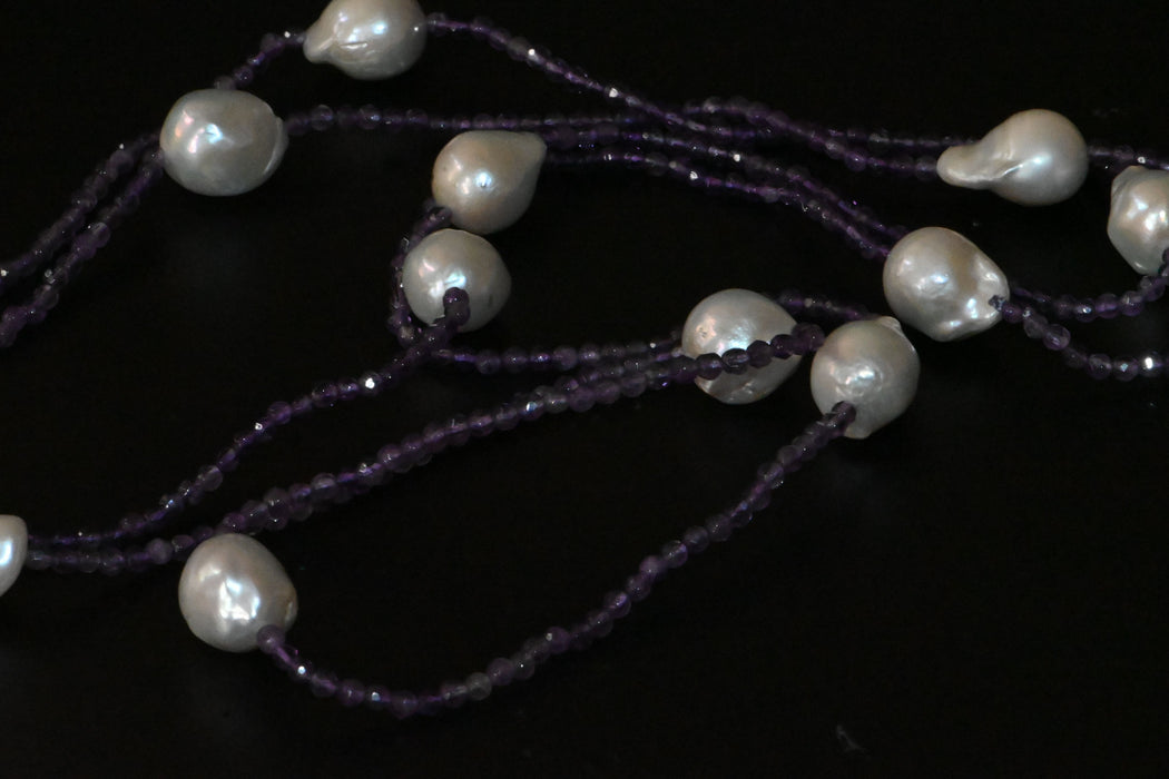 Halskette mit Amethyst und Süßwasserperlen