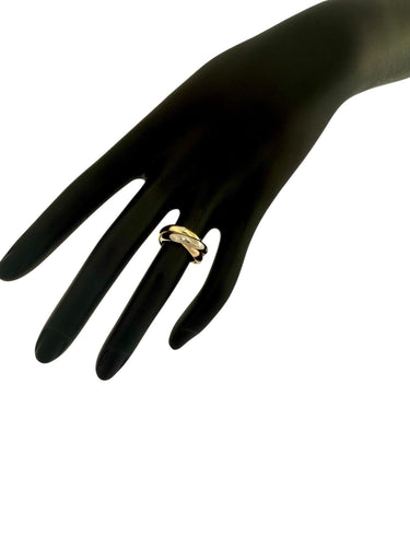 戒指49 CARTIER - 白金、黄金和玫瑰金戒指 Trinity，镶嵌钻石 58 Facettes