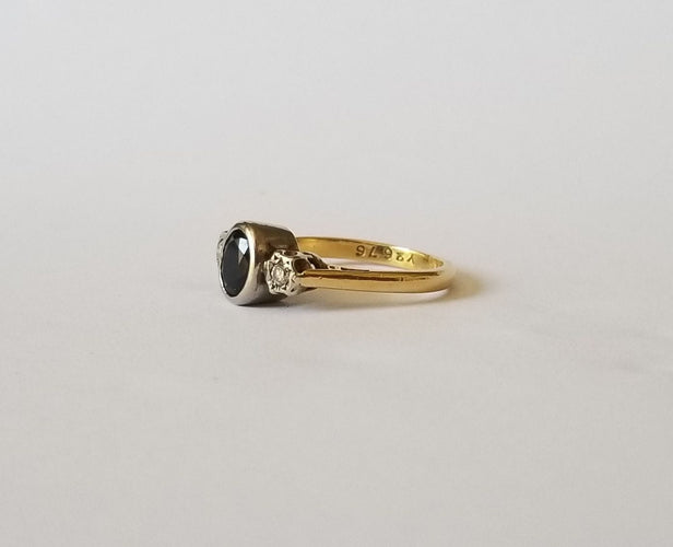 52 Bague or jaune saphir diamants 58 Facettes