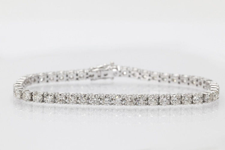 Bracelet Bracelet tennis en or blanc avec diamants de 8,00 ct 58 Facettes PTKN03