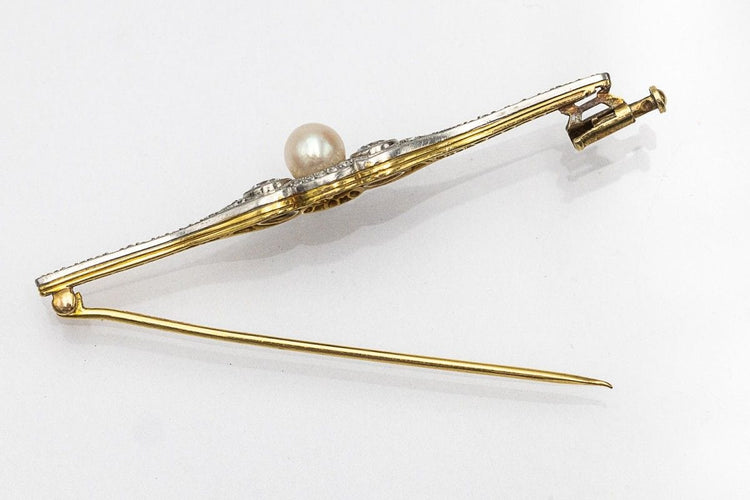 Gold brooch with old-cut diamonds 0.95 ct and a pearl 58 Facettes 10611