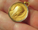 Pendentif Augis - Médaille pendentif Vierge et Bernadette vintage en or jaune 18 carats 58 Facettes