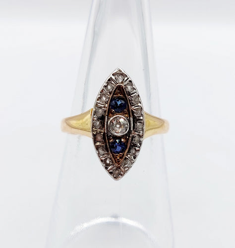 Bague 52.5 Bague marquise antique or jaune et platine, diamants et saphirs 58 Facettes A05575