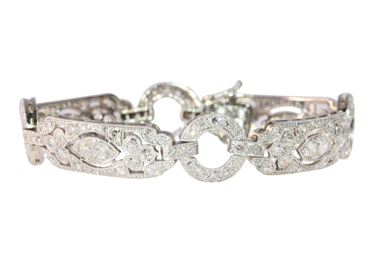 Bracelet Bracelet Art déco en diamants, vers 1920 – Géométrie en platine avec éclat de 6,00 ct 58 Facettes 25161-0031