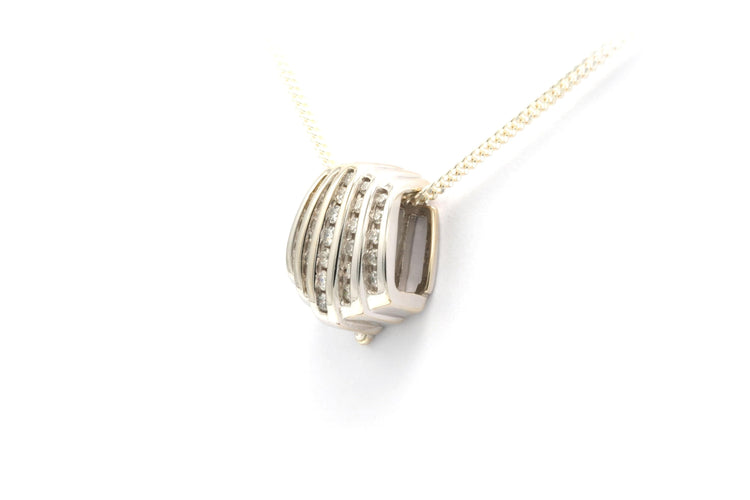 Pendentif Pendentif contemporain en or blanc serti de diamants 58 Facettes B574