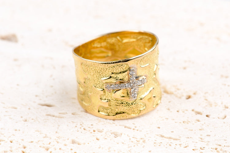 Bague 54 Bague croix en or jaune et diamants 0,12 ct 58 Facettes BG-130000543-107