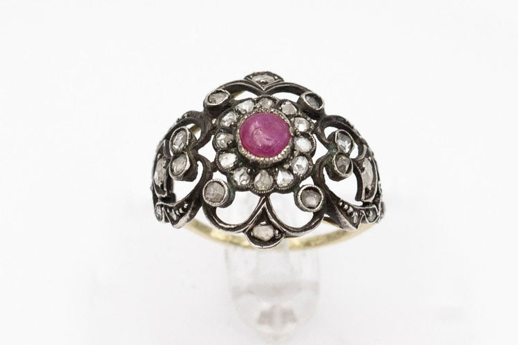 Bague 58 Bague ancienne en rubis, Pologne, début du XXe siècle 58 Facettes 9297