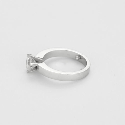 Bague 50 Solitaire en or blanc et diamant 1.20ct 58 Facettes DADB-18