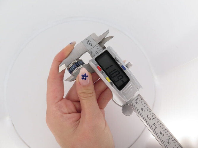 Bague 51 bague bandeau 20 saphirs 13ct baguette en or blanc 100 diamants 58 Facettes 262243