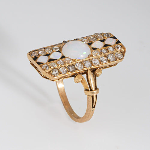Bague 50 Bague en or jaune, opale et diamants, style victorien antique, avec émail 58 Facettes G13759