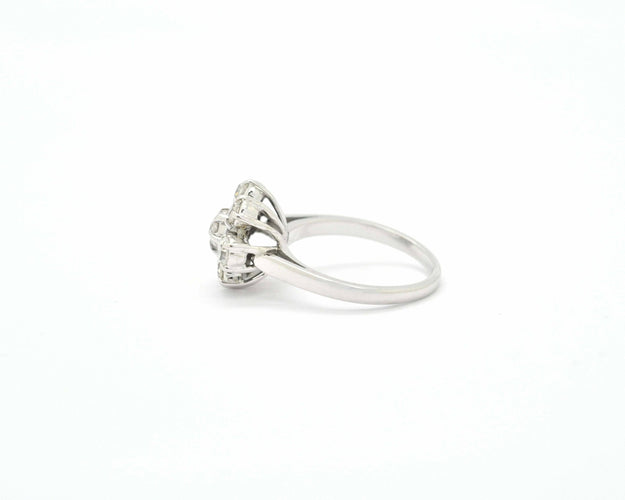 Bague Bague en or blanc et diamants 58 Facettes