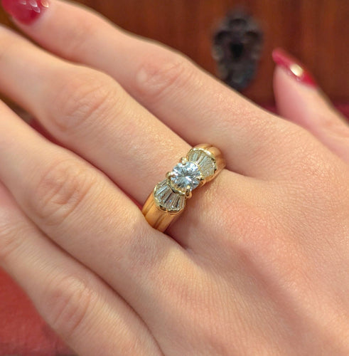 Bague Bague en or jaune et diamants 58 Facettes 32184