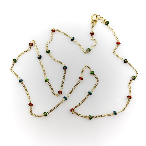 Collier Chaîne à maillons Figaro en or 14 carats avec perles en émail coloré 58 Facettes A2003Y