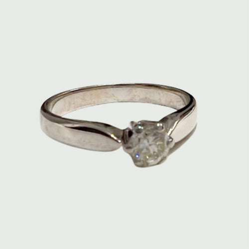 Bague SORTIJA SOLITARIO DISEÑO CONTEMPORÁNEO de ORO 18 kts con DIAMANTES 58 Facettes Q777A