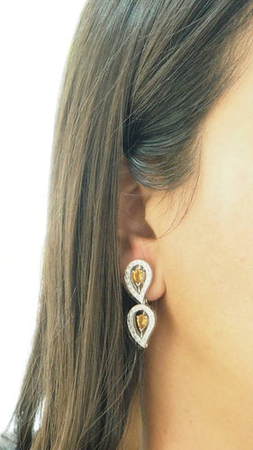 Boucles d'oreilles Pendants d'oreilles en or blanc, citrines et diamants 58 Facettes 32804
