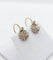 Boucles d'oreilles Dormeuses victorienne or jaune ornée de diamants tailles anciennes en sertis fleur de lys 58 Facettes A04887