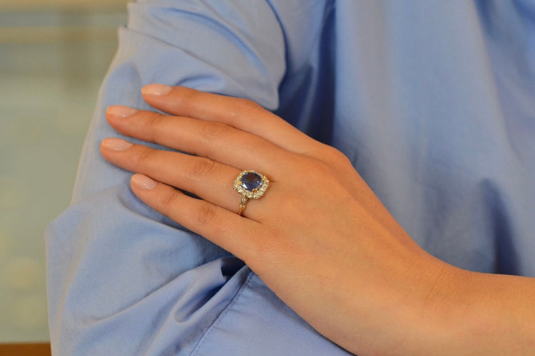 Bague vintage saphir de 3,48cts et diamants 58 Facettes 27457-27294