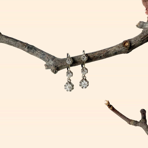 Boucles d'oreilles Dormeuses Or gris et diamants 58 Facettes