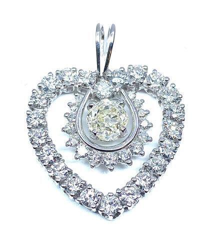 Pendentif Pendentif coeur en or blanc 18 carats et diamants 58 Facettes AB438