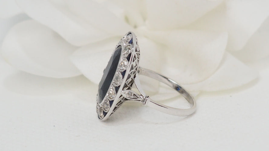 Bague 50 Bague pompadour en platine, saphir et diamants 58 Facettes 32363