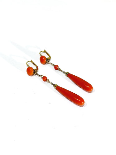 Boucles d'oreilles Paire De Boucles d'Oreilles en or et en corail 58 Facettes