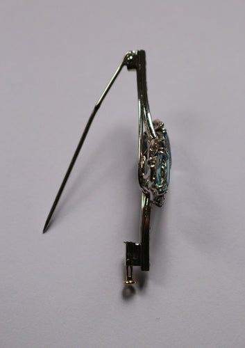 Broche Broche rétro or gris, aigues-marines, diamants 58 Facettes 580