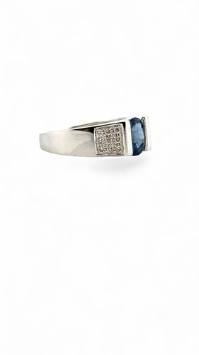 Bague 51 Bague en or blanc saphir et diamants 58 Facettes