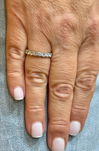 Bague 56 Alliance vintage en or T 56 sertie de diamants 58 Facettes