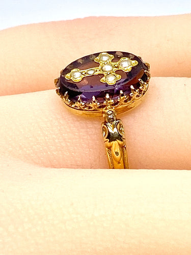 Bague 52 Bague en or jaune 18 carats ornée d’une croix en perles fines 58 Facettes AB561