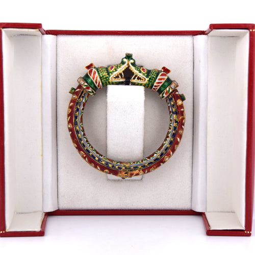 Bracelet Bracciale rigido Mughal - Bracelet en or jaune 12 k avec émail et diamants polki 58 Facettes