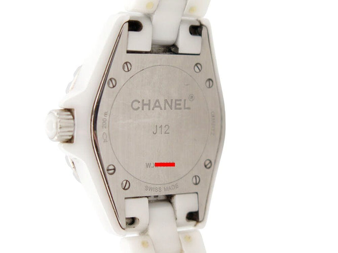 Montre montre CHANEL j12 h0968 33 mm date en ceramique blanc quartz ceramic 58 Facettes 267272