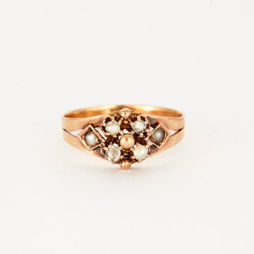 Bague 51 Bague époque Napoléon III, diamants et perles 58 Facettes