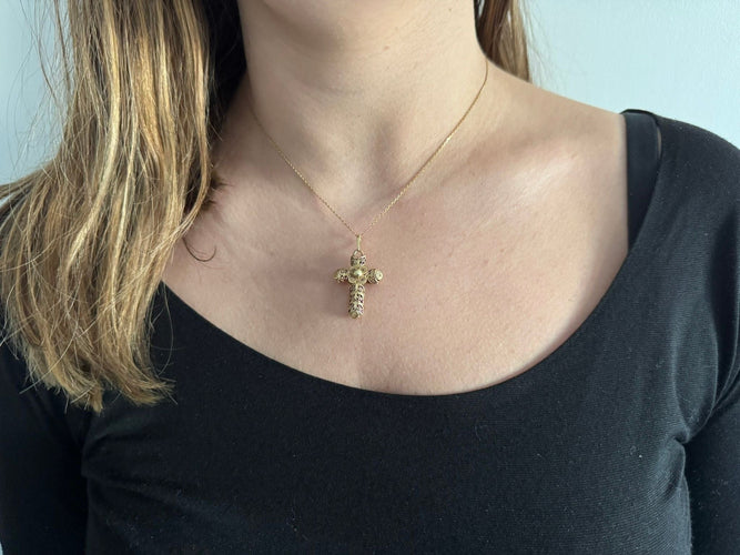 Pendentif Pendentif Croix Filigranée Or Jaune 58 Facettes
