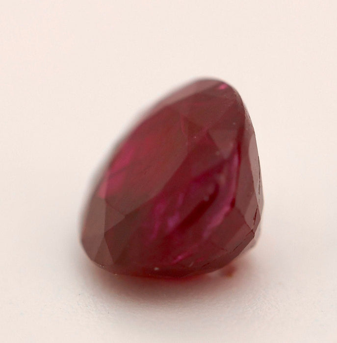 Gemstone Rubis non chauffé 0.68cts certificat ALGT 58 Facettes