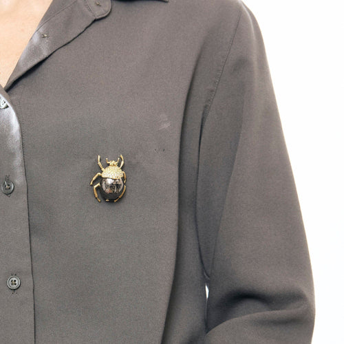 Broche Broche scarabée or jaune, hématite, diamants blanc, verts 58 Facettes LIS2107