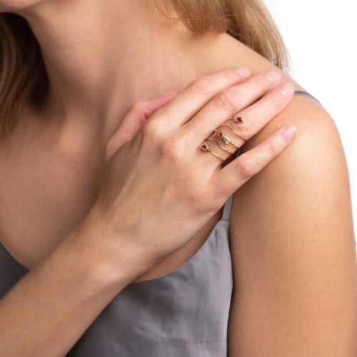 Bague Bague vintage en or jaune 10 carats avec saphir orange et anneau large de 6,5 mm 58 Facettes G12490