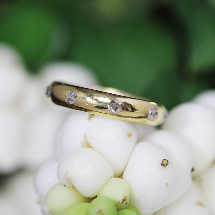 Antique yellow gold and cushion diamond wedding ring