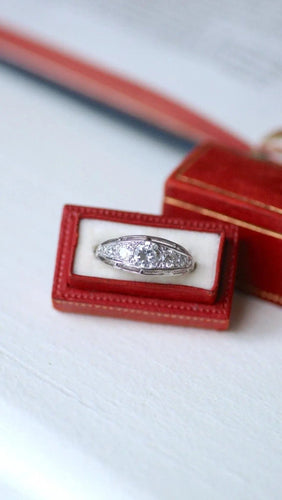 Bague 58 Bague Bandeau Diamants Art Deco sur Platine 58 Facettes