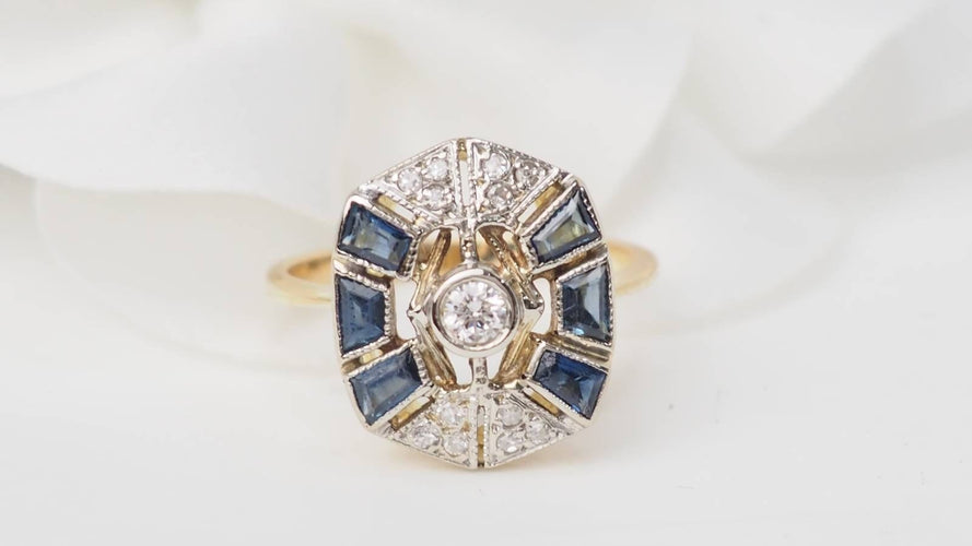 Bague ancienne en or jaune, saphirs et diamants 58 Facettes 33008