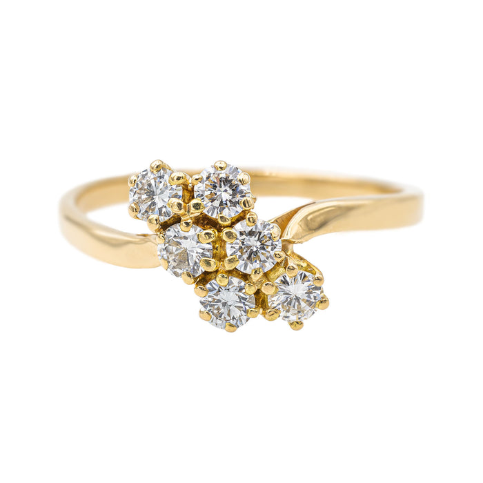 Anillo de oro amarillo con diamantes