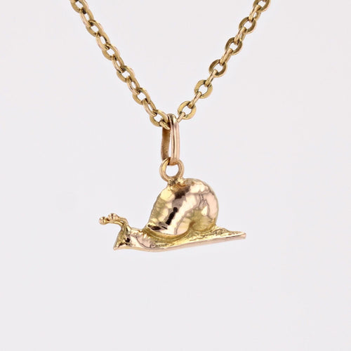 Pendentif Pendentif breloque or jaune escargot 58 Facettes CVP183