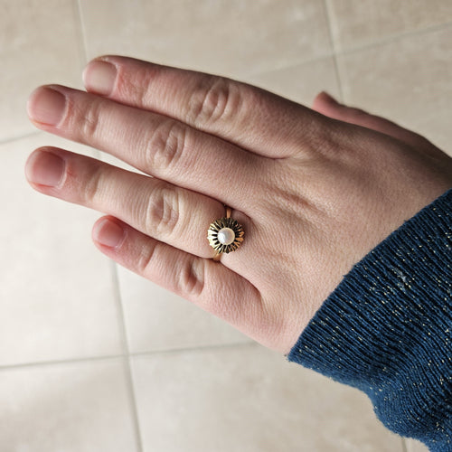 Bague 56 Bague perle blanche décor de palmettes 58 Facettes