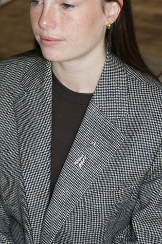 Broche Broche Flèche Art Déco Or Blanc et Platine, Diamants, Onyx 58 Facettes