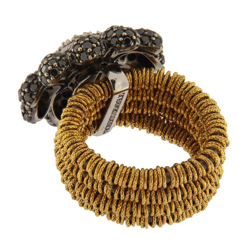 Bague 54 Bague en or jaune et blanc ornée d'une fleur et de diamants blancs et noirs 58 Facettes G3888