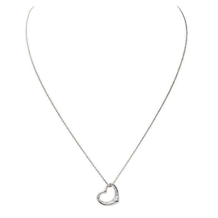 Collier Tiffany & Co Collier Coeur Open heart Platine Diamant 58 Facettes 3797977RV