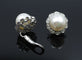 Boucles d'oreilles Somptueuses boucles d'oreilles en platine, diamants et perles 58 Facettes