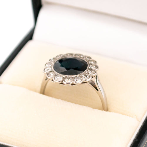 Bague 55 Bague en grappe de platine et diamants et saphirs 58 Facettes 8E839DFE69BD4C69A5DE6153CFECA1BC