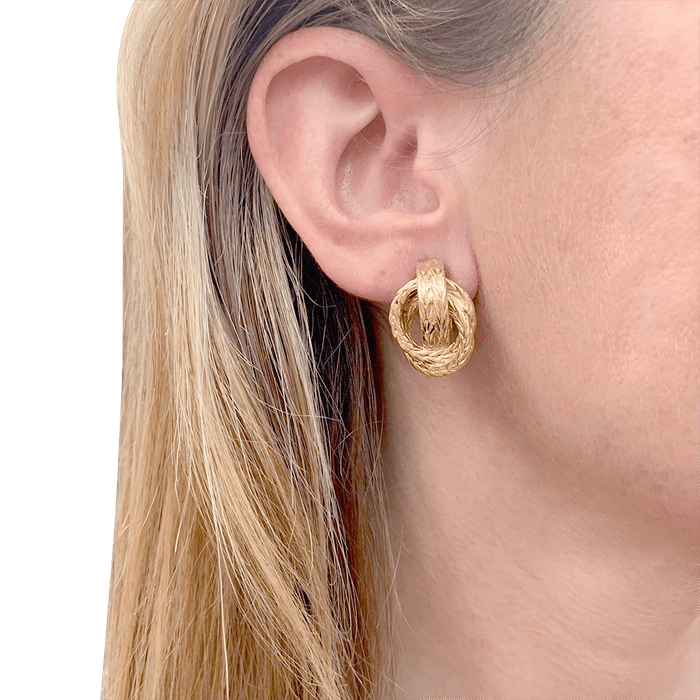 Pendientes Hermès, “Noeuds mariners”, en oro amarillo.